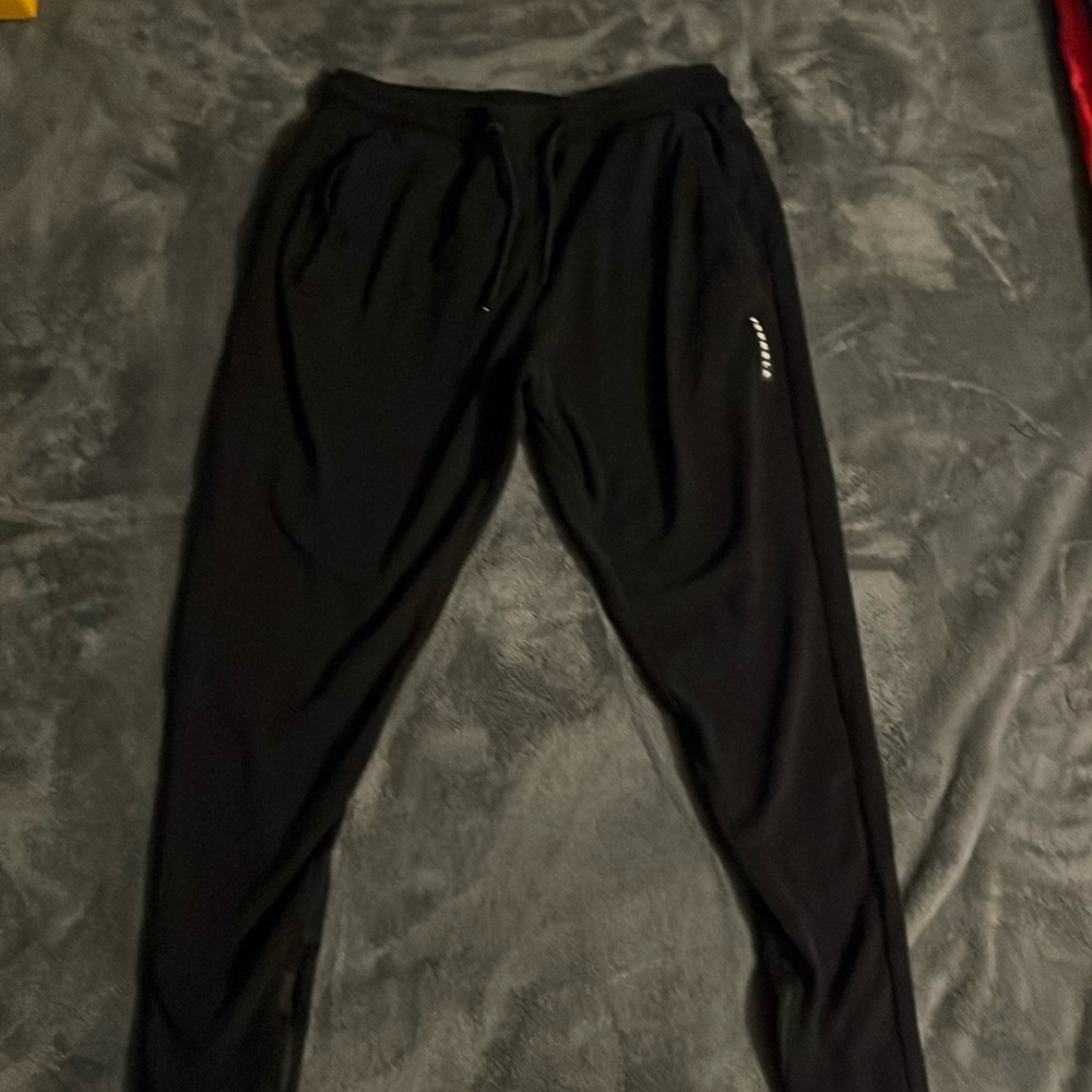 Men’s YoungLA joggers, excellent condition